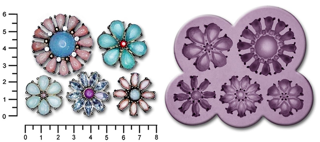 BROOCHES x 5